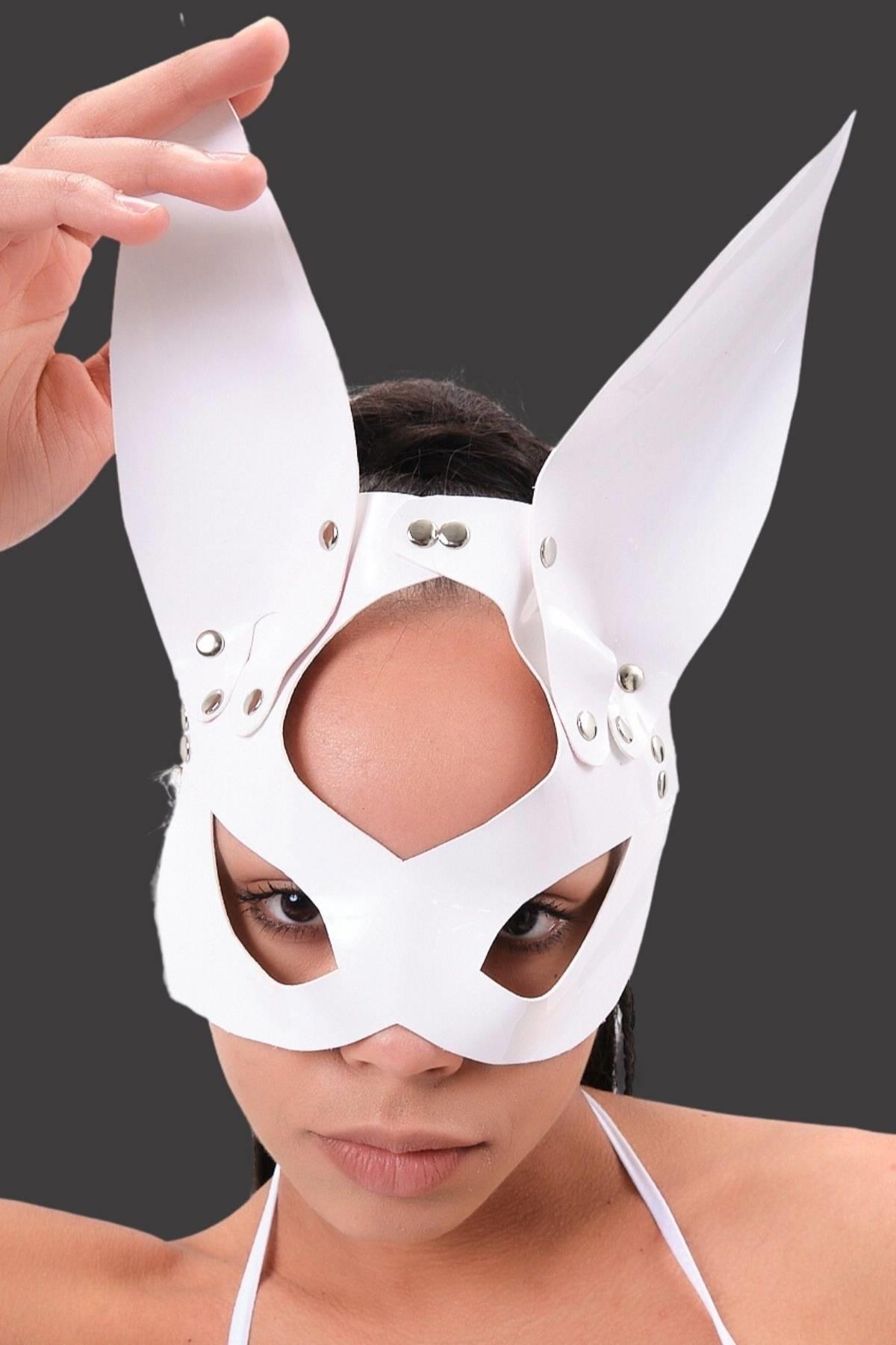 Beyaz%20Kulaklı%20Maske%20Takalı%20800424