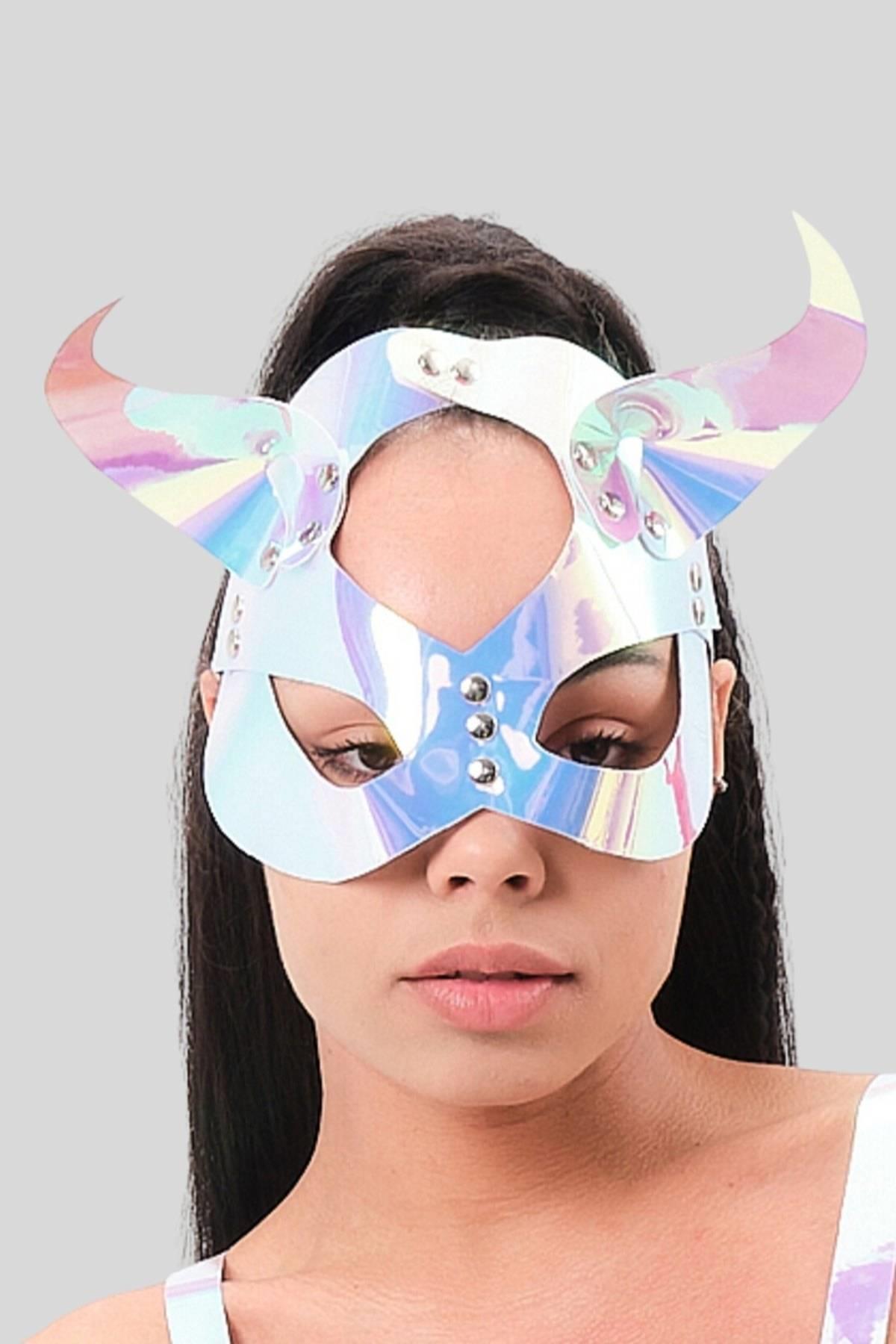 Güşüş%20Renk%20Toka%20İle%20Tutturmalı%20Maske%2080434