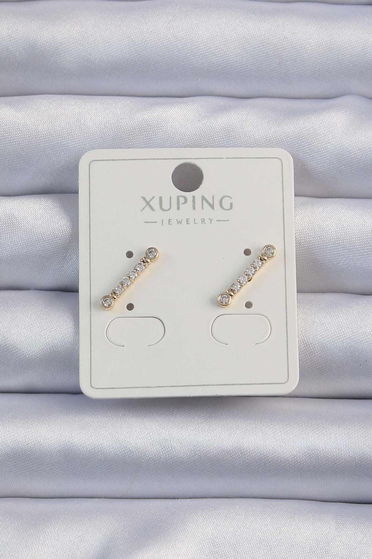 Xuping%20Gold%20Renk%20Zirkon%20Taşlı%20Su%20Yolu%20Küpe